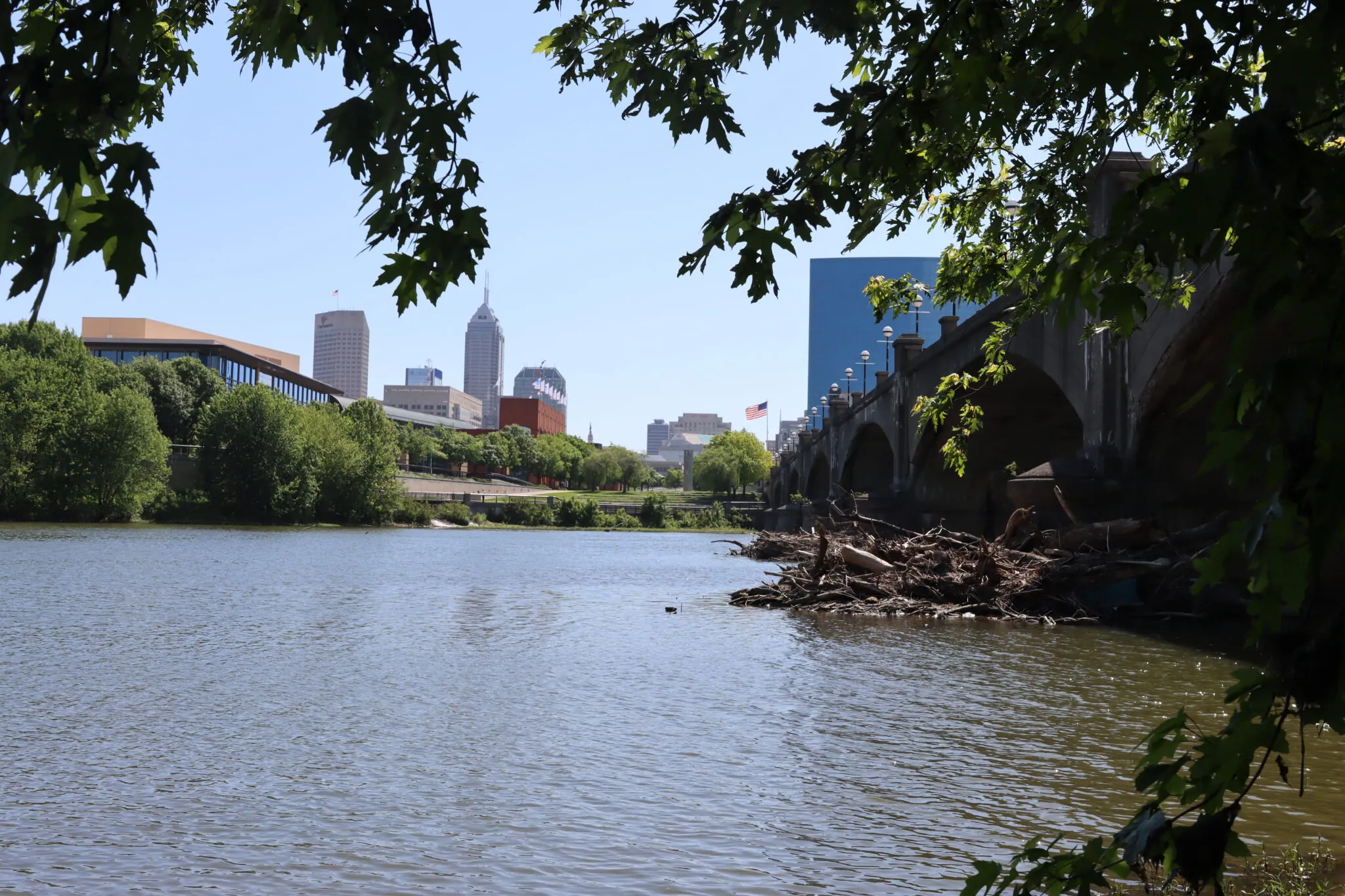 photo of the white river and Indianapolis skyline